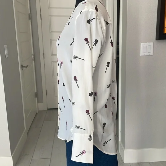 NWT Equipment Femme 💯Silk Top Size S - Picture 7 of 15